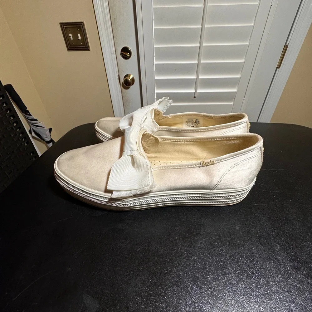 Kate Spade  ked’s satin bow slip on sneakers 9.5